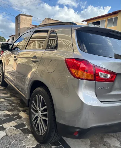 Mitsubishi ASX 2018 baixo km linda / raridade