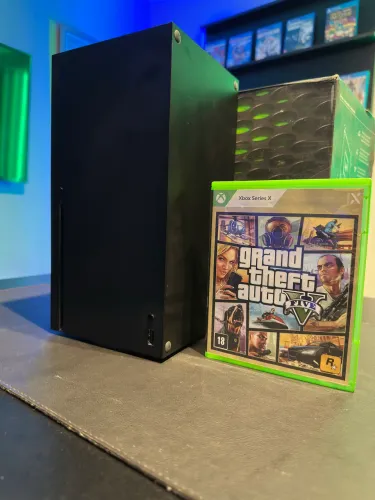 XBOX SERIES S + GTA V