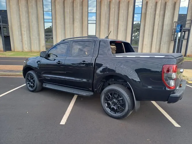 Ford Ranger Black 2.2 4X2 CD Diesel AUT 2022