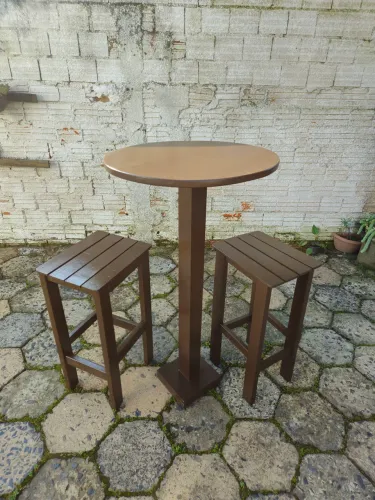Mesa bistrô + 2 bancos