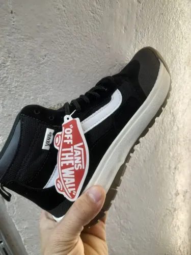  Botas Vans disponível a pronta entrega veja o catálogo 
