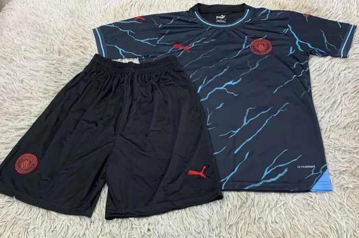 Camisa e Shorts Manchester City Puma - Uniforme 2023