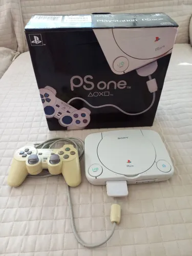 Playstation One-Leia o Anúncio