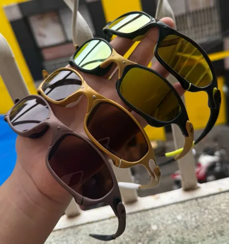 Óculos de Sol Oakley - Diversos Modelos as mais tops da Categoria armação de ferro