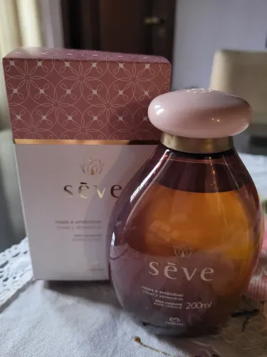 Óleo Corporal Sève Rosas e Amêndoas Natura 200ml novo, abaixo do valor de loja