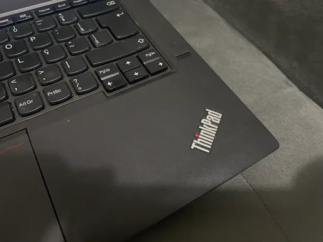 Notebook Lenovo Thinkpad Core I5 8gb SSD 240gb aceito cartão 