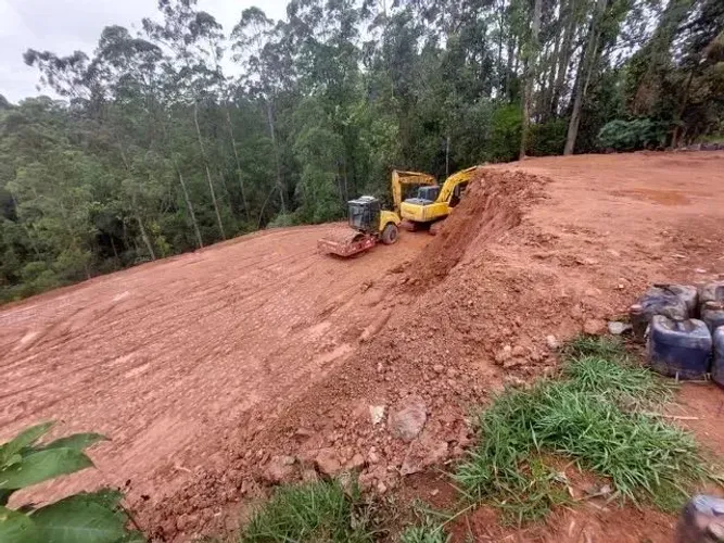 Terreno à venda em Cotia, Granja Viana II, com 1290 m², Condomínio Granja Viana II