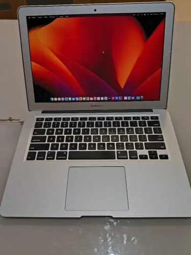 Apple MacBook Air 13inch 2015 4GB シルバー MacBook Air (13 polegadas, início de 2015) - Especificações