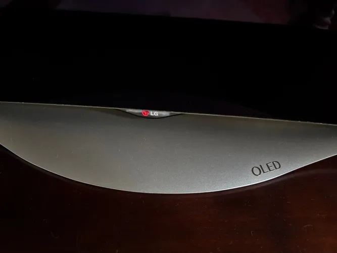 Smart TV LG OLED EC9300 Curved 3D com defeito!