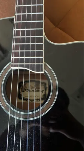 Vendo Violão em Bom Estado