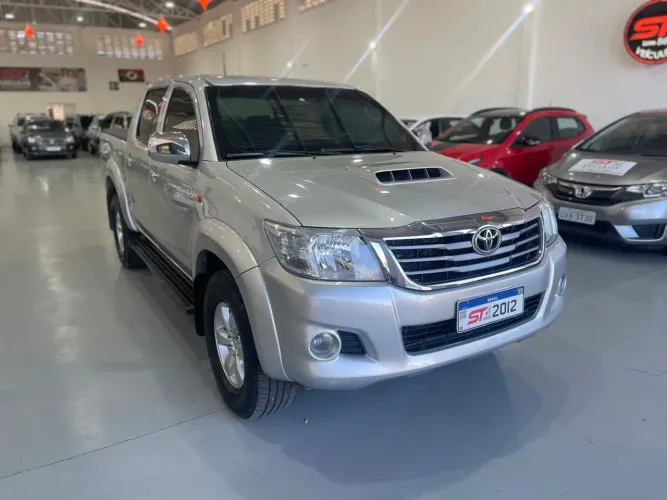 Hilux SR 3.0 4x4 Diesel 12/12 BLINDADA