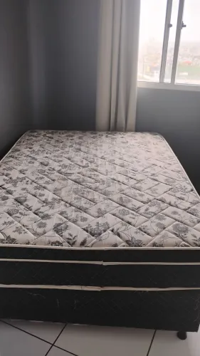 Cama box com colchão molas ensacadas 