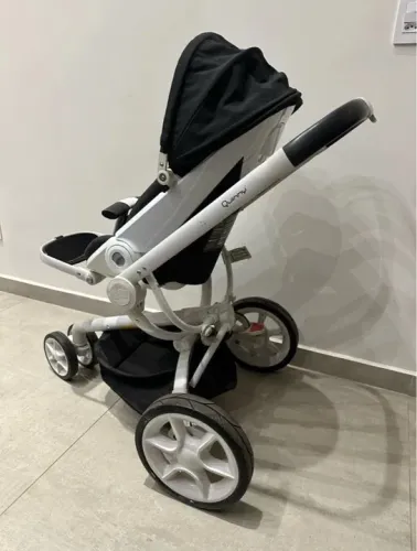 Carrinho de bebê QUINNY MOOD