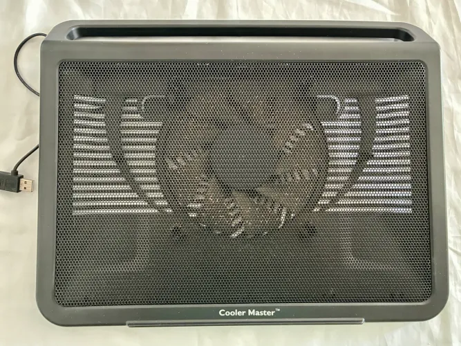 Base notebook Cooler Master Notepal L1 até 17?