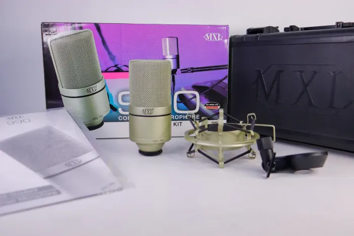 Microfone Condensador MXL 990