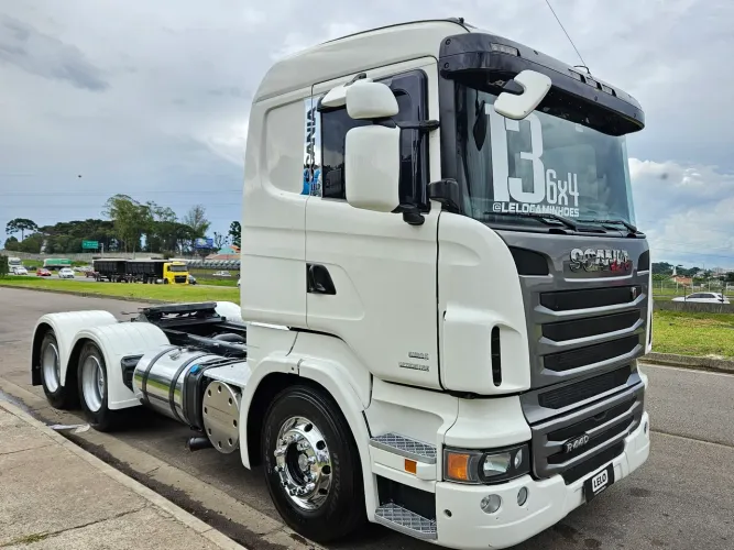 Scania R440 6x4 bug leve Ano 2013 Automático interna Nova Cama Grande
