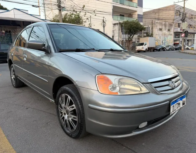 Honda Civic Sedan LX 1.7 16V 115cv Mec. 4P 2003