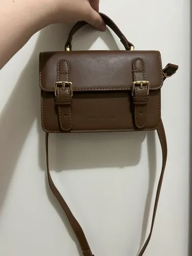 Bolsa Pequena Transversal Marrom