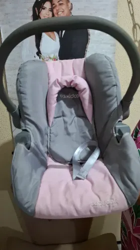 Vendo bebê conforto 