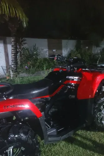 Quadriciclo Cforce automático