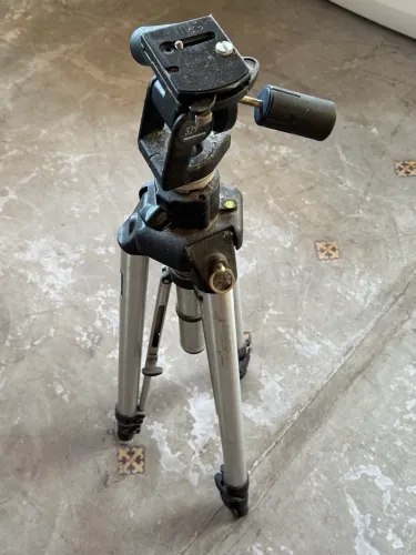 Tripé Manfrotto