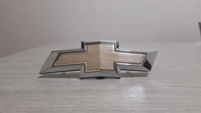 Emblema Frontal Chevrolet Montana