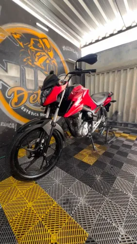 Fam 2025 único dono moto toda revisada na concessionária mais 2 anos de garantia