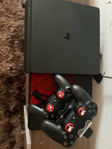 PlayStation 4 slim