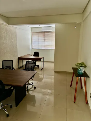 Alugo sala comercial mobiliada