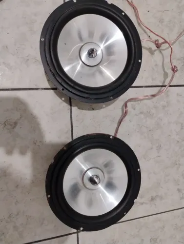 Alto falante de alumínio 8"de250rms cada de 6homus 
