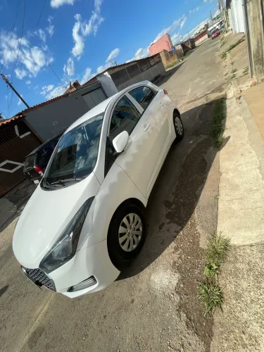 Hyundai HB20 Unique 1.0 Flex 12V Mec. 2019