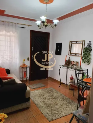 Apto no Jd. Brasilândia/ 2 Dorm./ Armários/ 1 Vaga/ Só 170 mil!