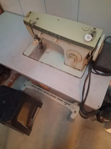 Maquina de costura caseira