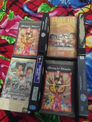 LOTE DE FITAS EM VHS DO BRUCE LEE O MITO MAIOR DE TODOS OS TEMPOS !!!