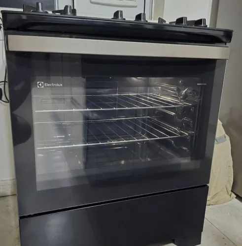 Fogão 5 bocas Electrolux Preto Vaporbake