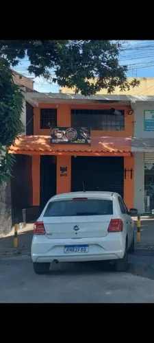 Loja Comercial 40m² C/ Mezanino Reformada - Ponto Estratégico no Milionários (Barreiro).