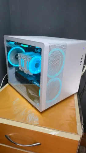 PC Gamer Ryzen 5 3600 + RX 7600 8GB | 16GB | SSD 1TB NVMe | Branco RGB