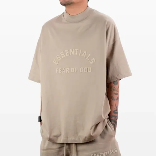 Camiseta Essentials Fear of God original!