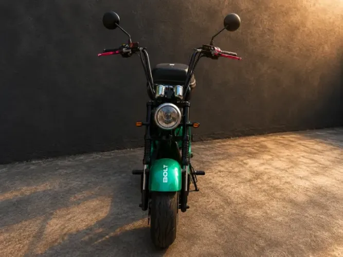 MOTO ELÉTRICA BOLT CHOPPER