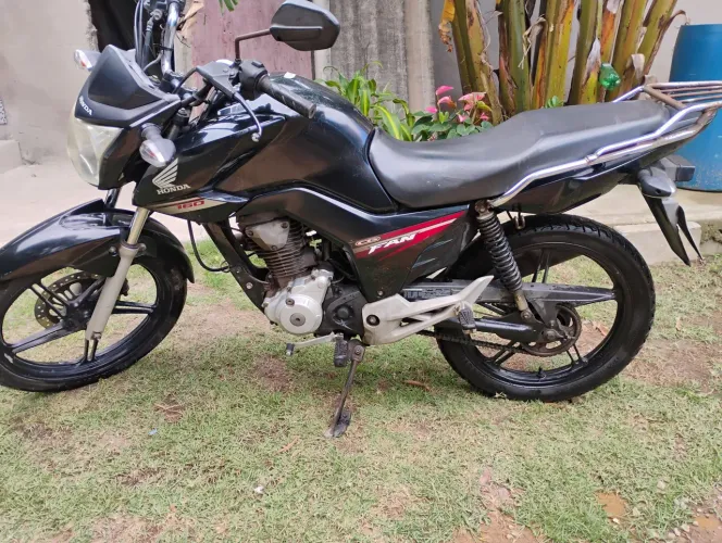 Vendo moto Honda Fan 160 ESDi