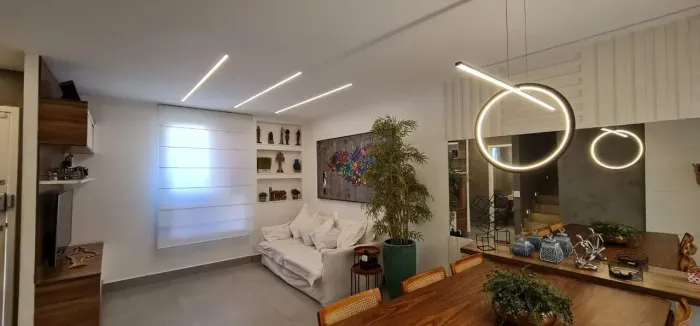LINDA CASA 4QTOS-SUÍTE-140M2-2VGS-MAGIC GARDEN HOUSES-FREGUESIA JPA RJ.