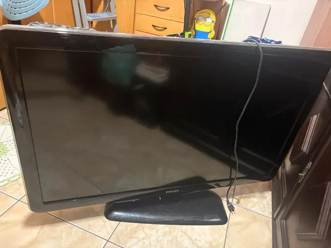 TV Philips 47" LCD Full HD 47PFL5604D ? Funcionando