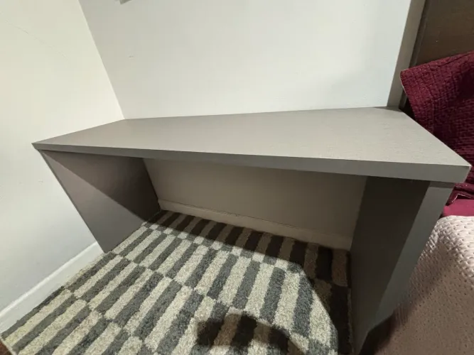 Mesa escrivaninha cinza