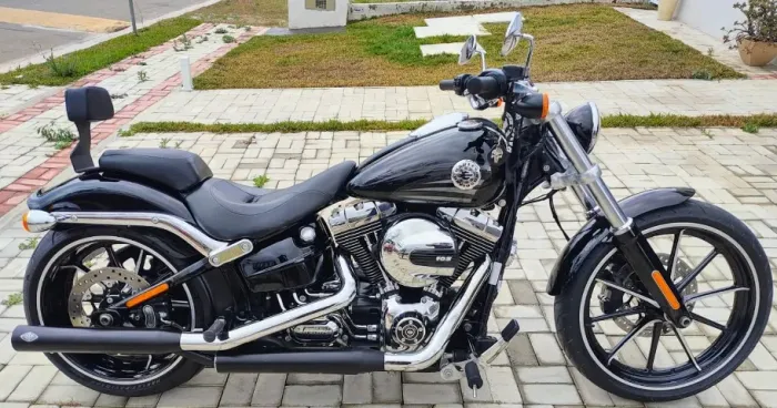 Harley Blackout 103 , apenas 11.000 km