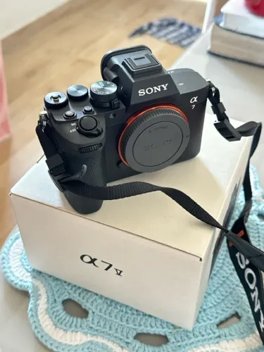 Sony A7V