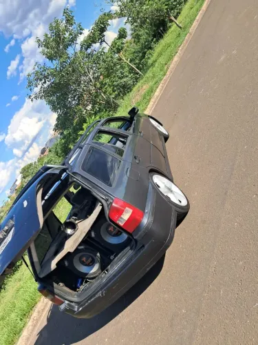 Volkswagen Parati 2.0 MI/ 2.0 MI Track & Field 2001