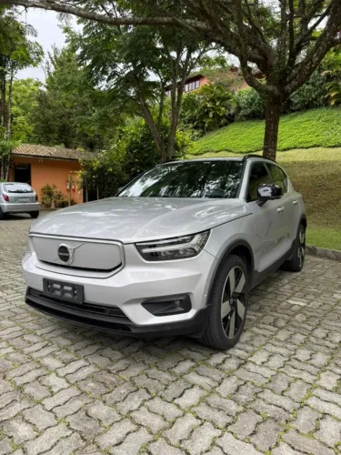 Volvo XC40 Twin Ultimate (elétrico) 2023