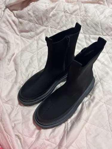 Bota zara nova 