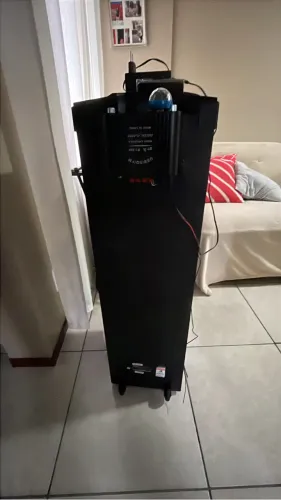Caixa de som com módulo