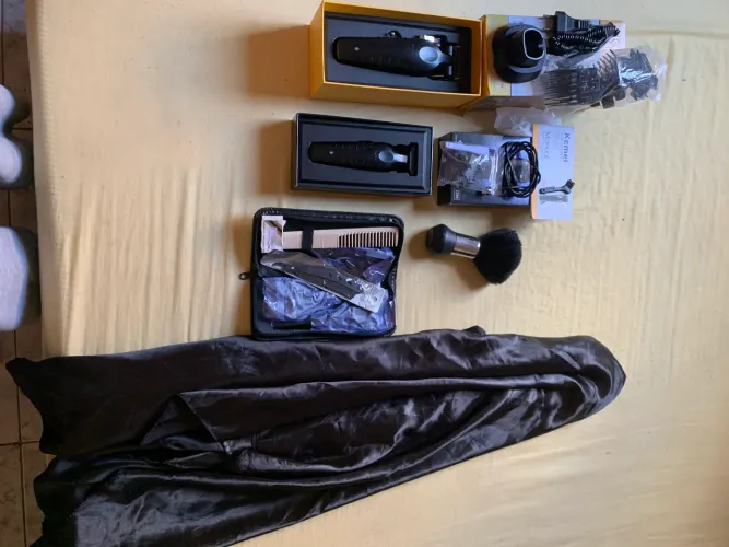 Vendo o kit profissional para cortar cabelo